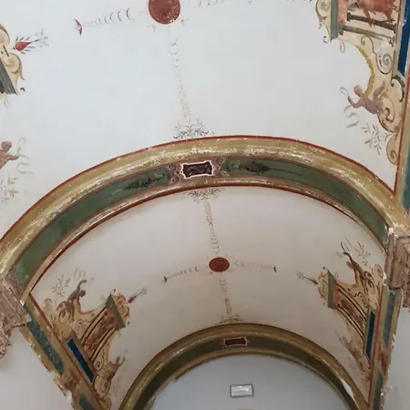 아파트 Caput Mundi